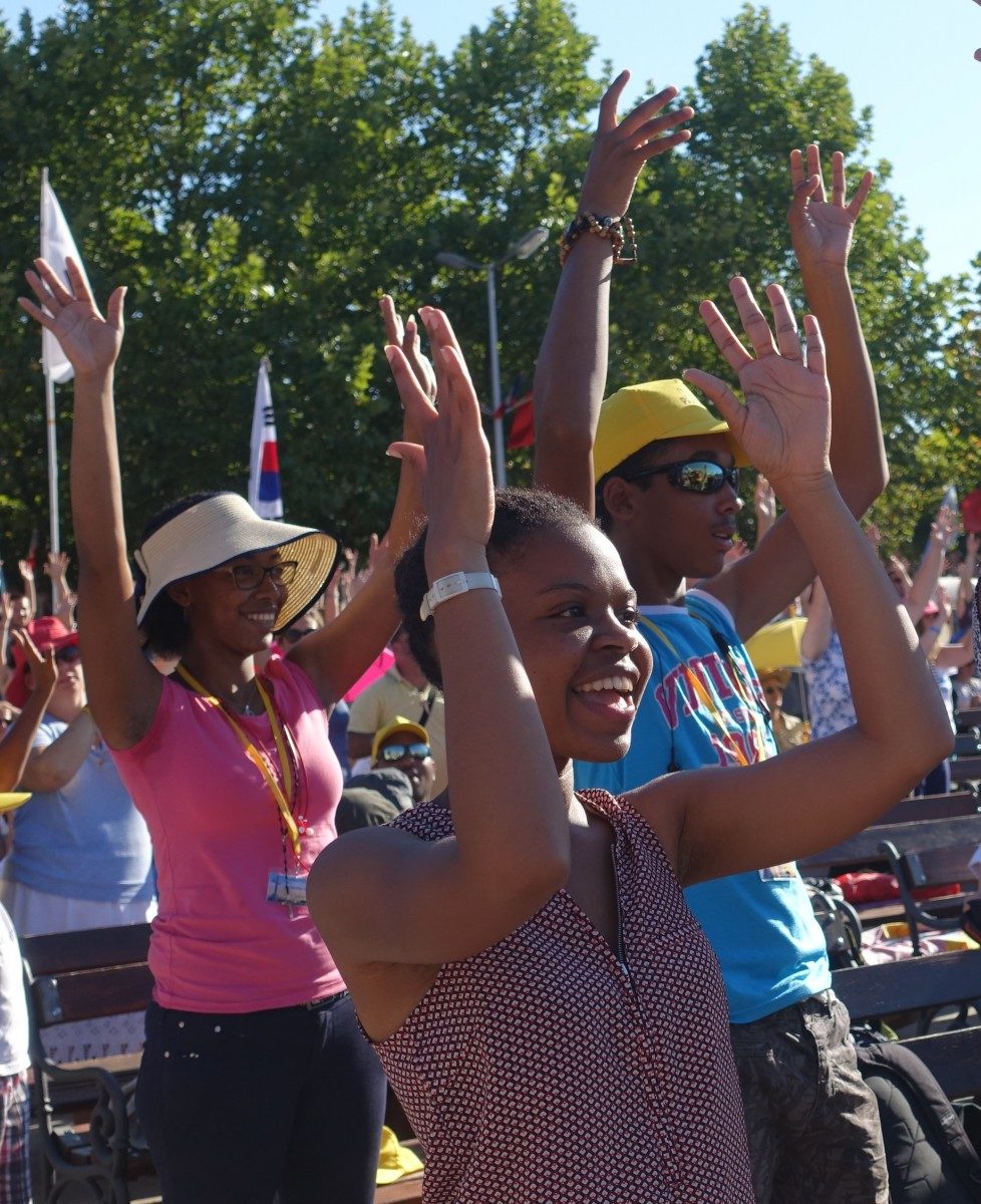 Не втрачайте надії, яку вам приношу (Терезія Гажiова)