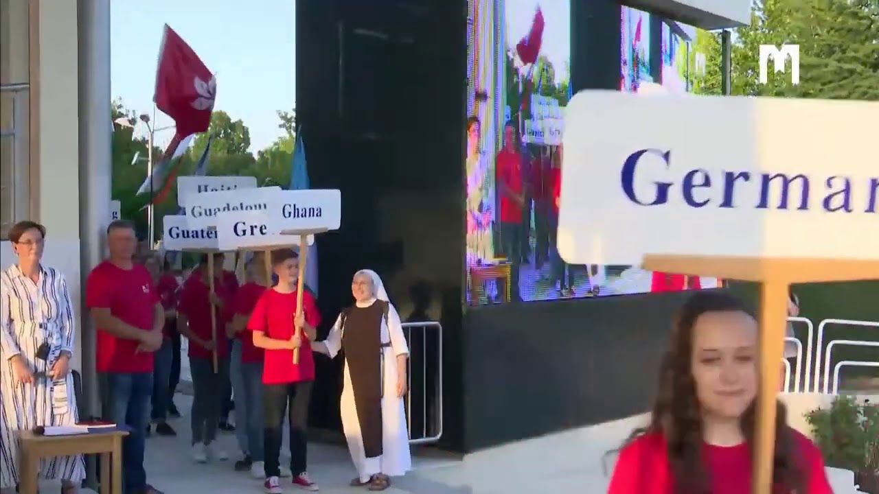 Свята Меса, яку очолив нунцій Луїджі Пеццуто. Младіфест, Меджуґор’є 01.08.2020