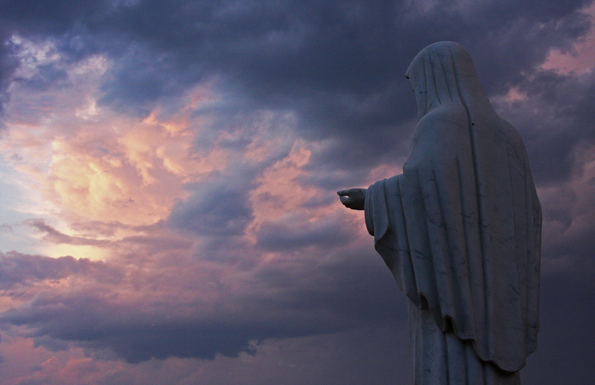 Молитвою та наверненням до майбутнього й миру (о. Любо Куртович, OFM)