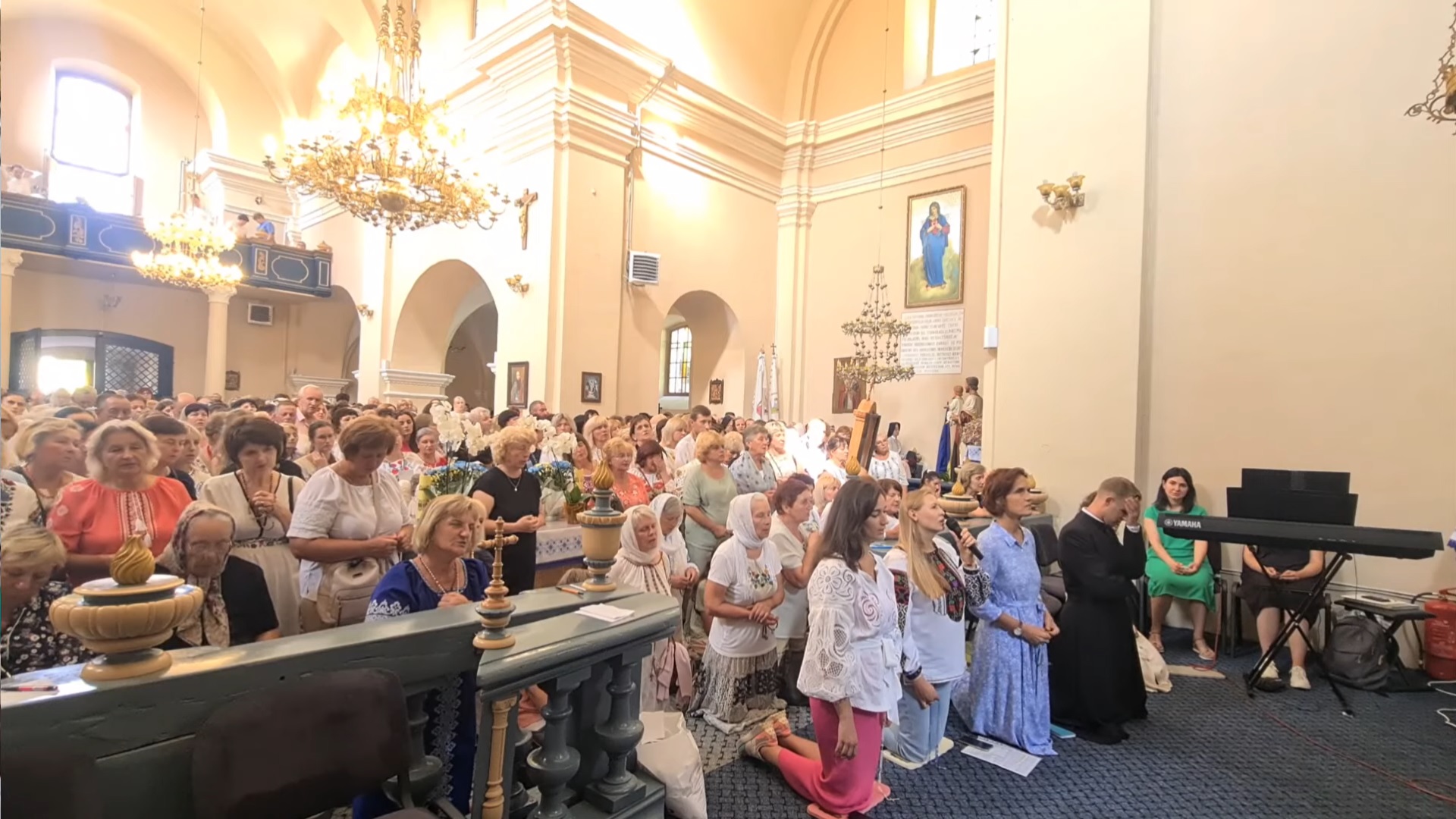 Молитва Страсних Таємниць вервиці. Меджуґорська молитовна зустріч за мир, Підгірці, монастир оо. Василіян, 24.08.2023