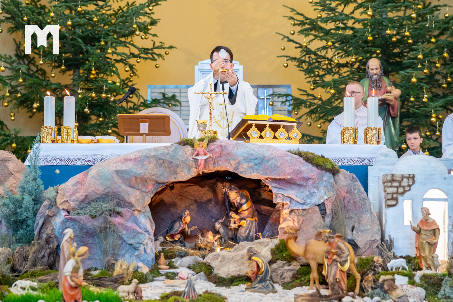 Різдв’яна дев’ятниця з Царицею миру (о. Марінко Шакота)