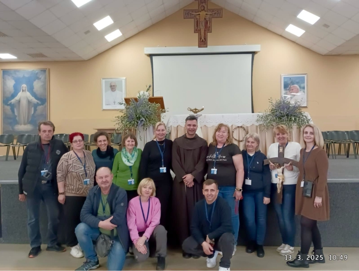 Маріє, використай нас