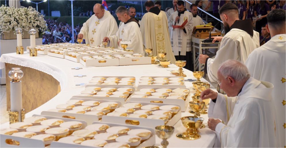 ЄВХАРИСTІЙНІ ГІМНИ (о. Славко Барбарич, OFM)